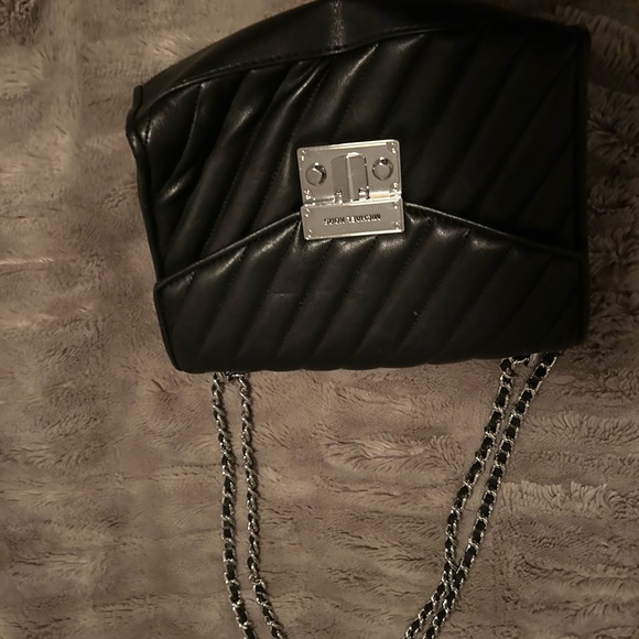 Black Quilted Chain Bag - Picture 1 of 2